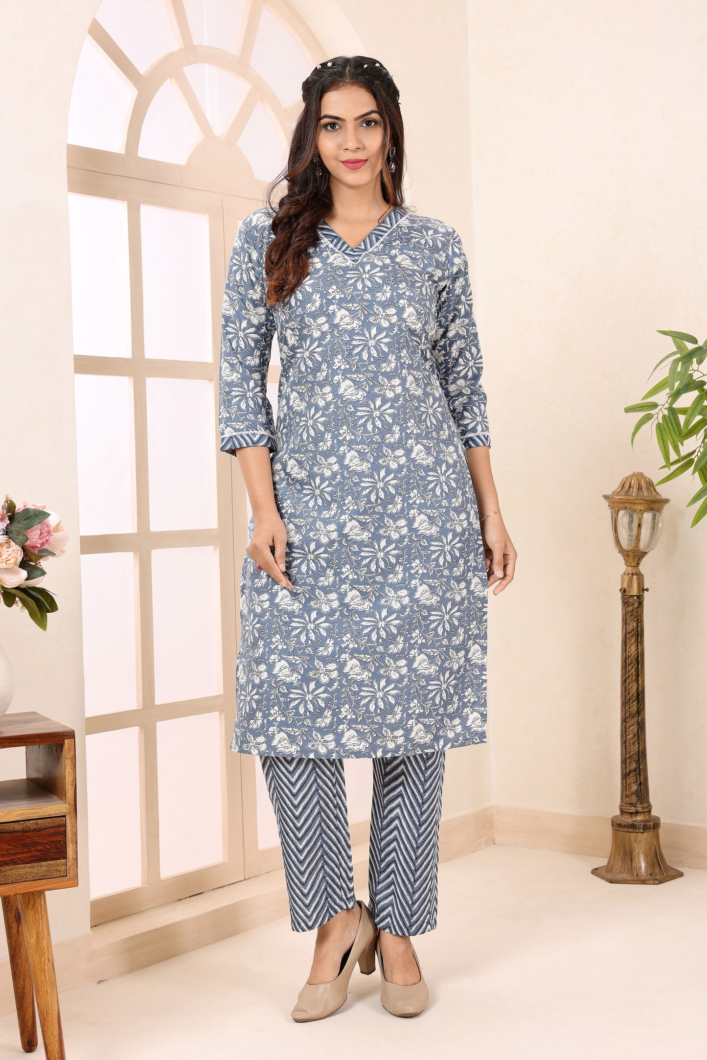 Grey V Neck Kurti Pant Suit For Women