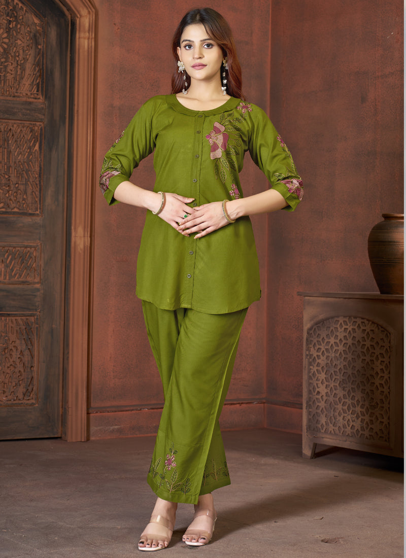 Prazu Fashion Mahendi Rayon Multi Embroidery Thread Work Co-Ords Set